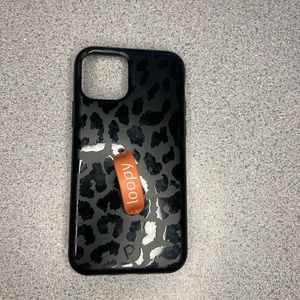 iPhone 11pro Loopy Case